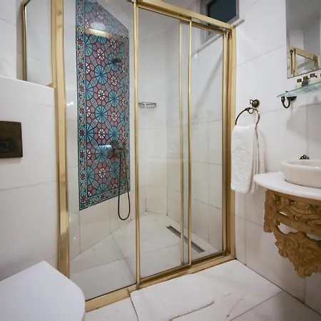 Ξενοδοχείο White Monarch