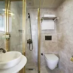 Hotel White Monarch 4*