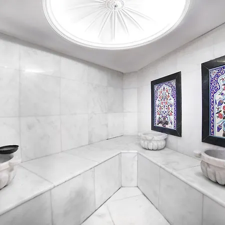 Hotell White Monarch 4*