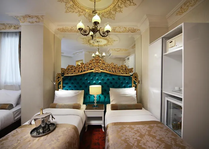 White Monarch Hotel 4*