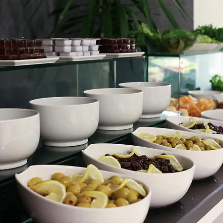 White Monarch Hotel 4*