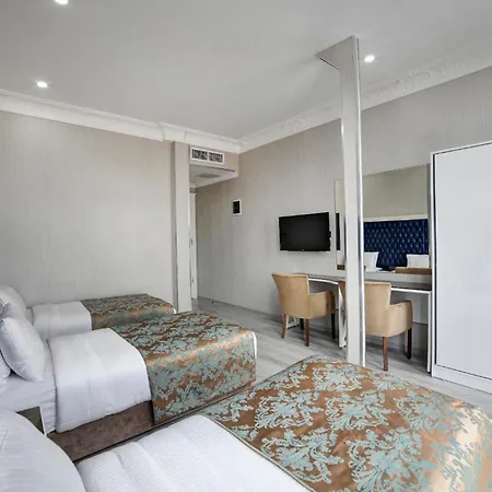 Hotel White Monarch 4*